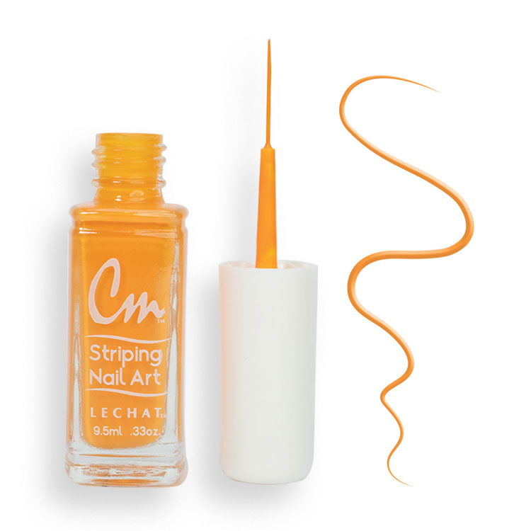 le chat Orange Jolt Nail Lacquer