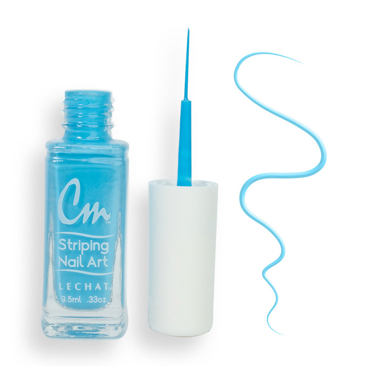 le chat Sky Blue Nail Lacquer