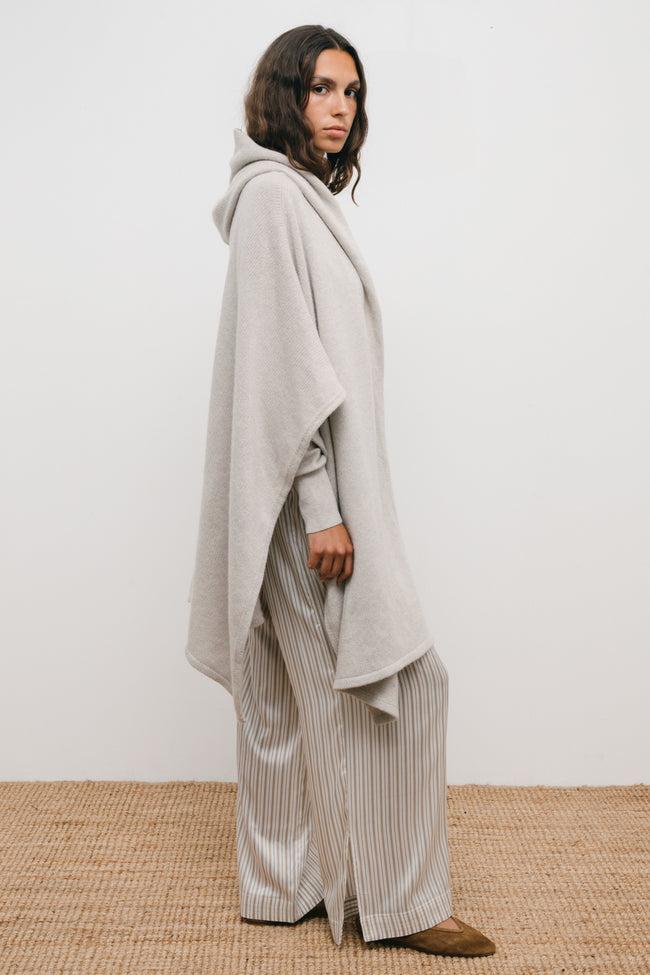 Le Kasha KAYA Cashmere Cape Charcoal