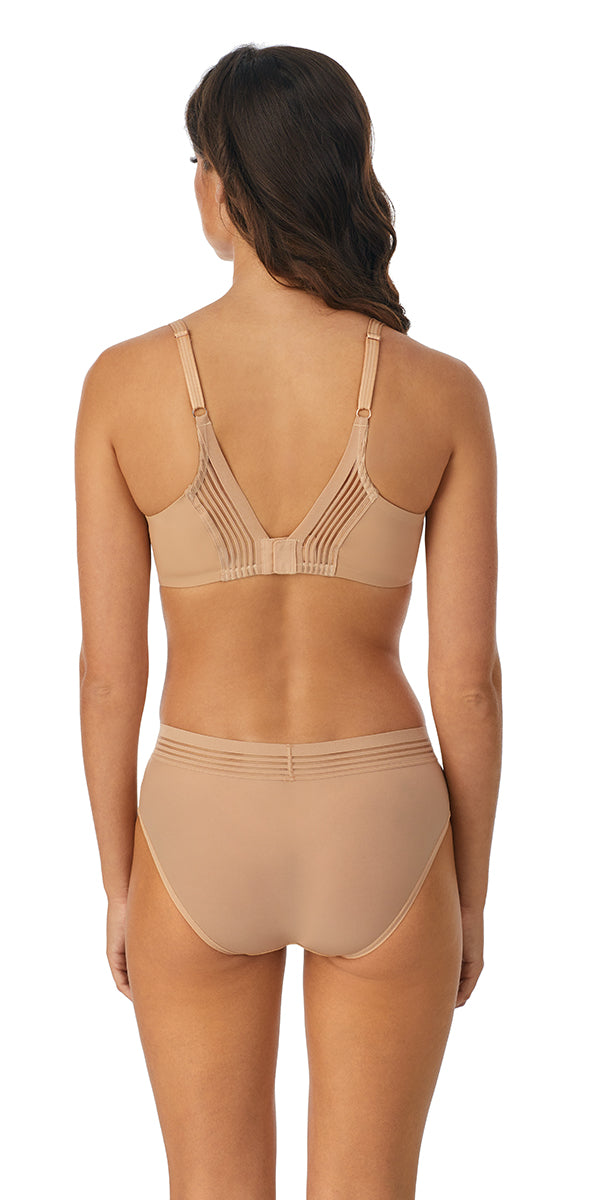 Le Mystere Second Skin Back Smoother - Natural
