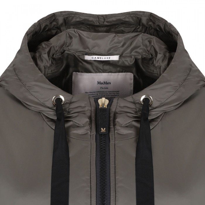 Le Noir Cortina Greenci Padded Cape