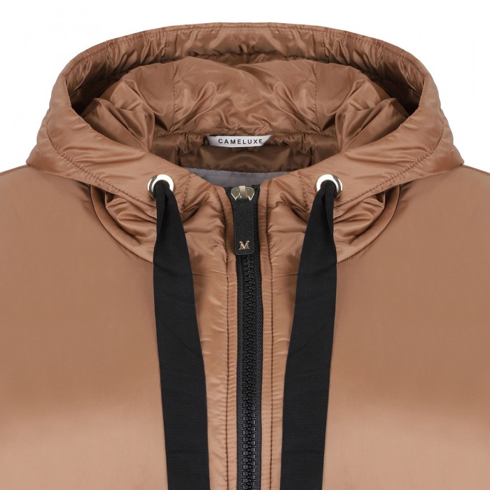 Le Noir Cortina Greenci Padded Cape