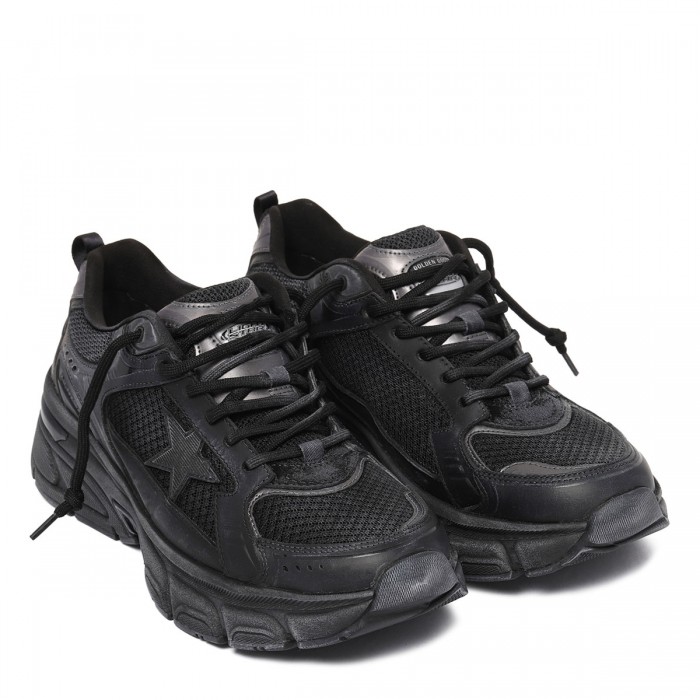 Le Noir Cortina LightStar Sneakers With Black Star