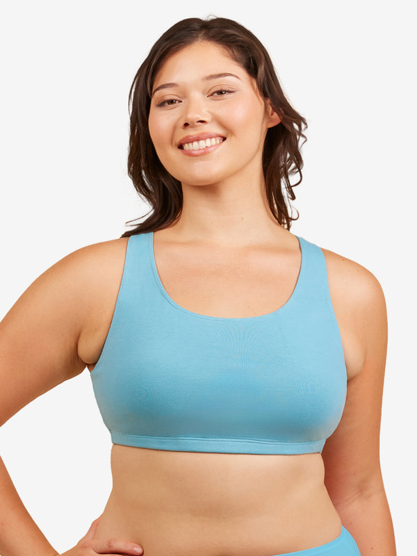 leading lady The Serena - Wireless Racerback Cotton Sports Bra