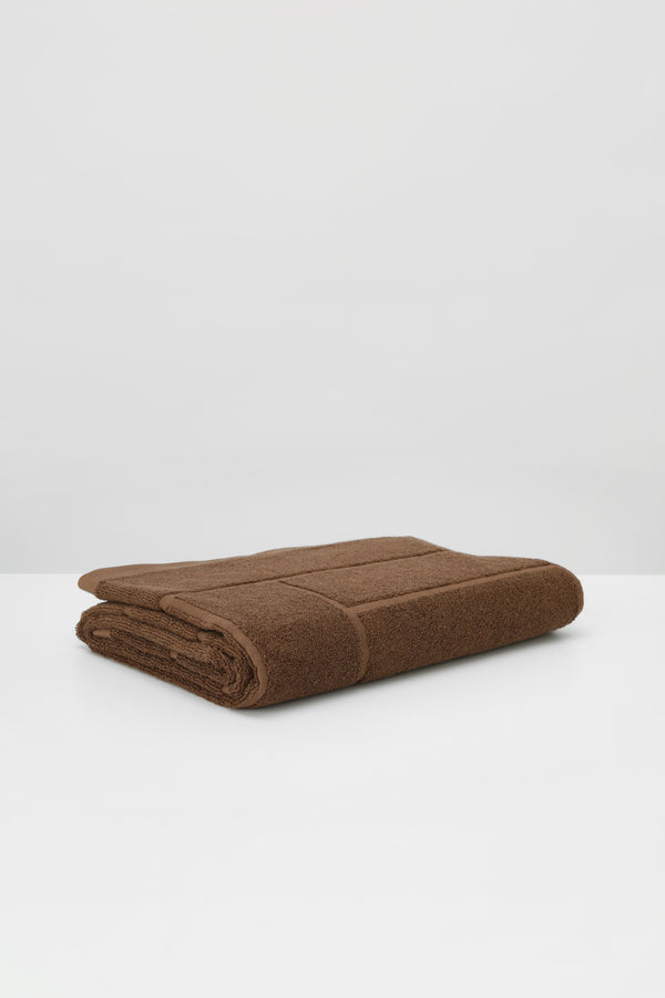 lee mathews Baina Greenwich Bath Towel
