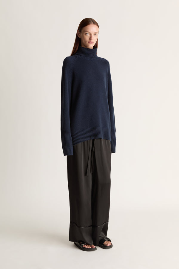 lee mathews Cashmere Turtleneck