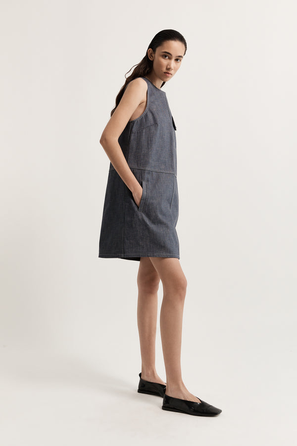 Lee Mathews Leo Pinafore