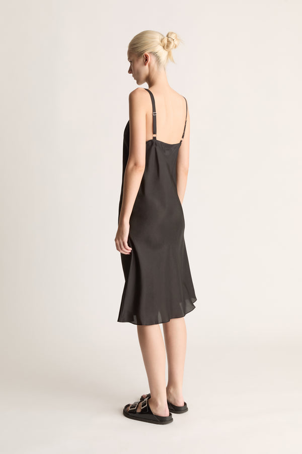 Lee Mathews Molly Slip