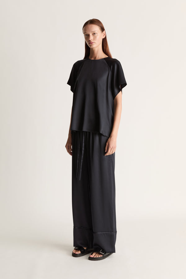 lee mathews Stella Silk Satin Raglan Tee