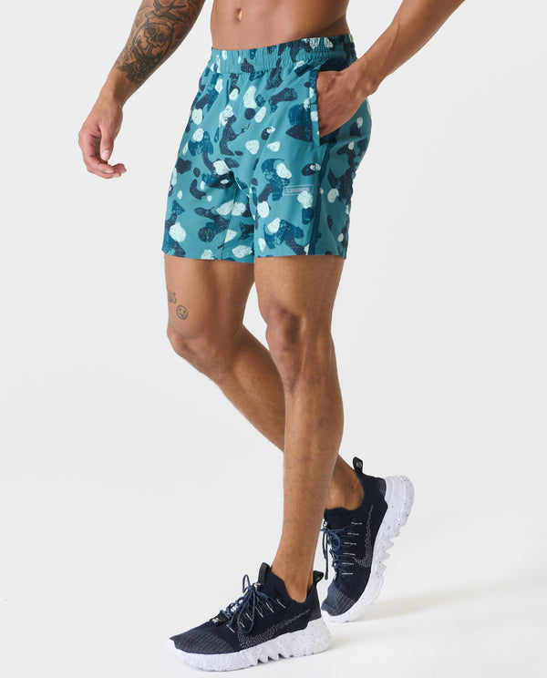 Legends Bishop Short Distressed Camo Marine