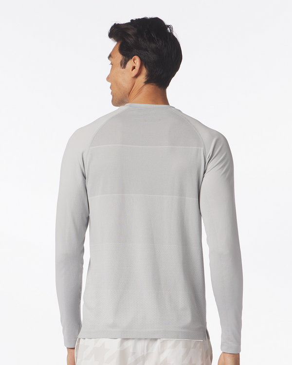 Legends Dash LS Tee Light Gray