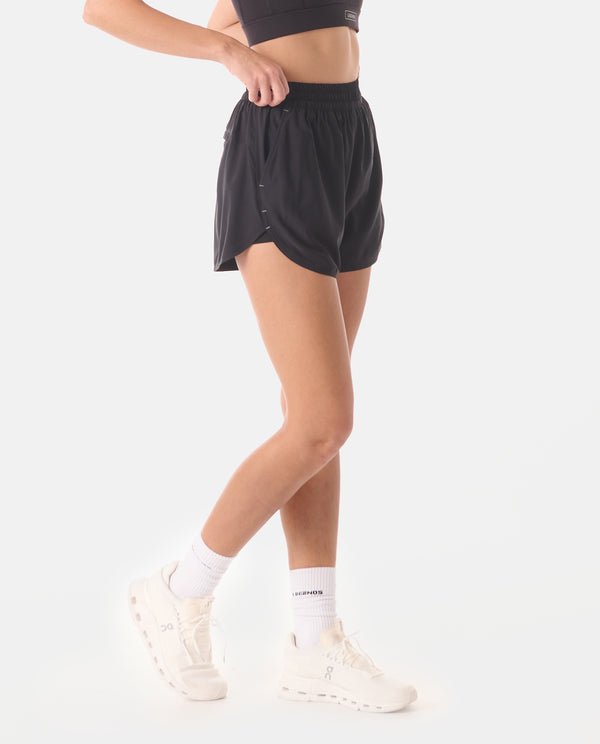 Legends Leni Short Onyx