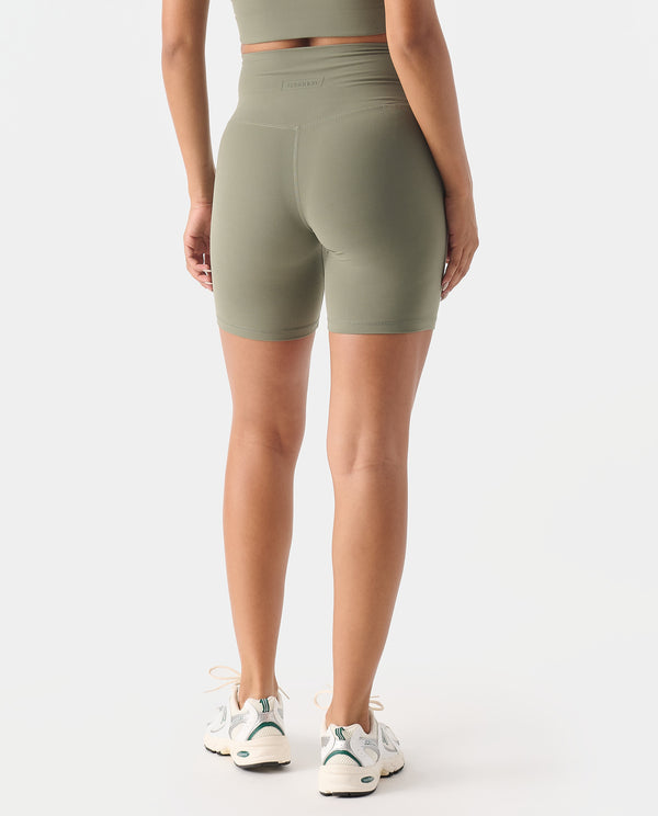 Legends Liv Short Fern