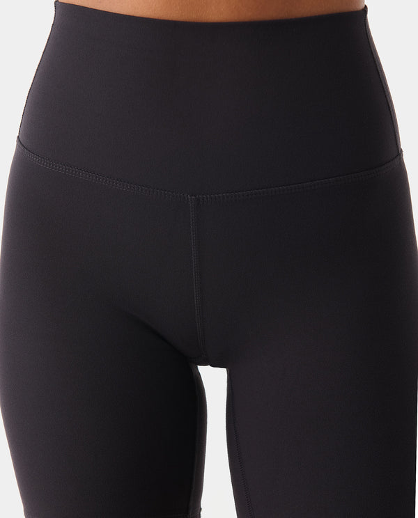 Legends Liv Short Onyx