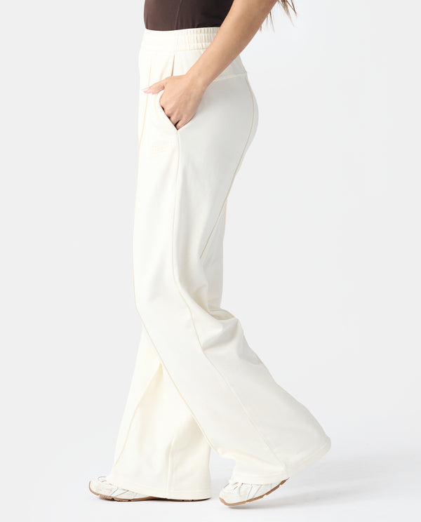 Legends Valentina Sweatpant Bone