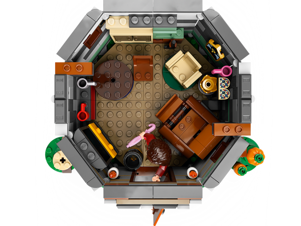 Lego Hagrid's Hut: An Unexpected Visit