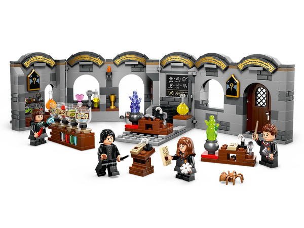 Lego Hogwarts™ Castle: Potions Class