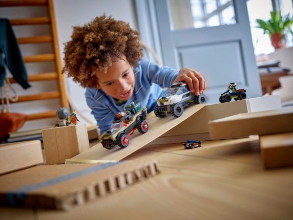 Lego Off-Road Police Car Chase