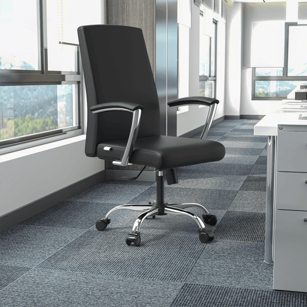 Leisure Mod Evander Modern Swivel Office Chair In Leather With Adjustable Height And Silver Frame