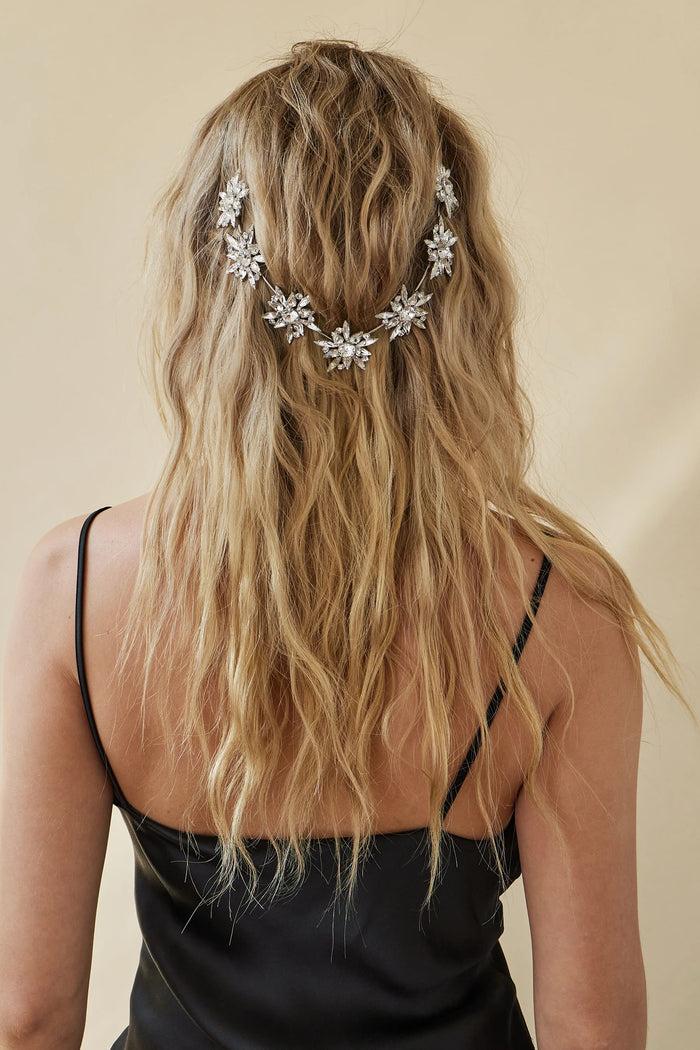 Lelet Ny Zoey Crystal Vee Halo