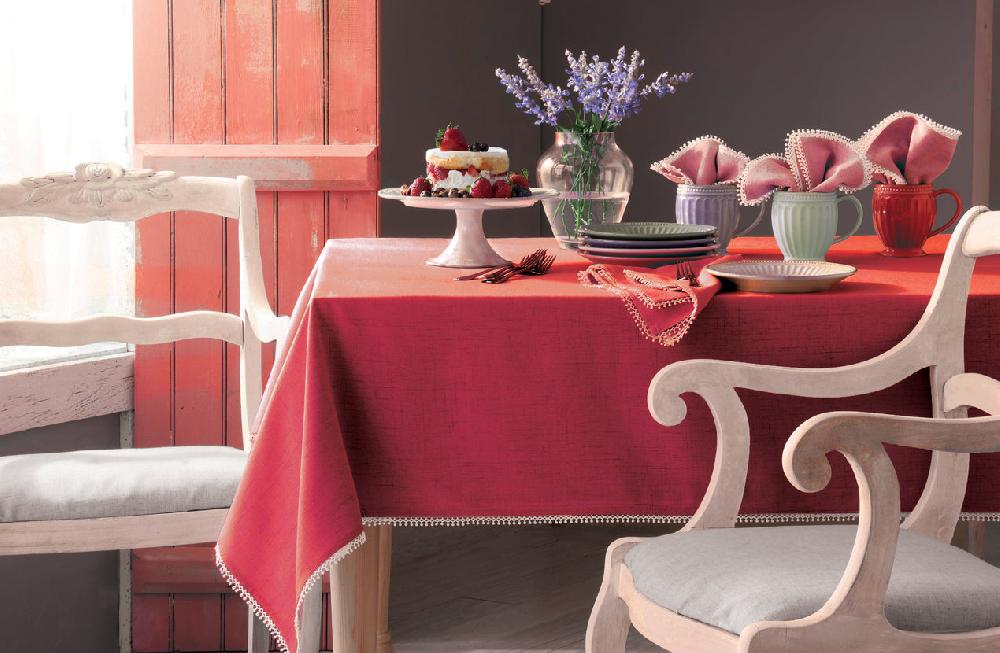 Lenox French Perle Red 60X84 Tablecloth