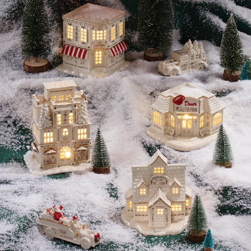 Lenox Mistletoe Park Lit Coffee Shop Figurine