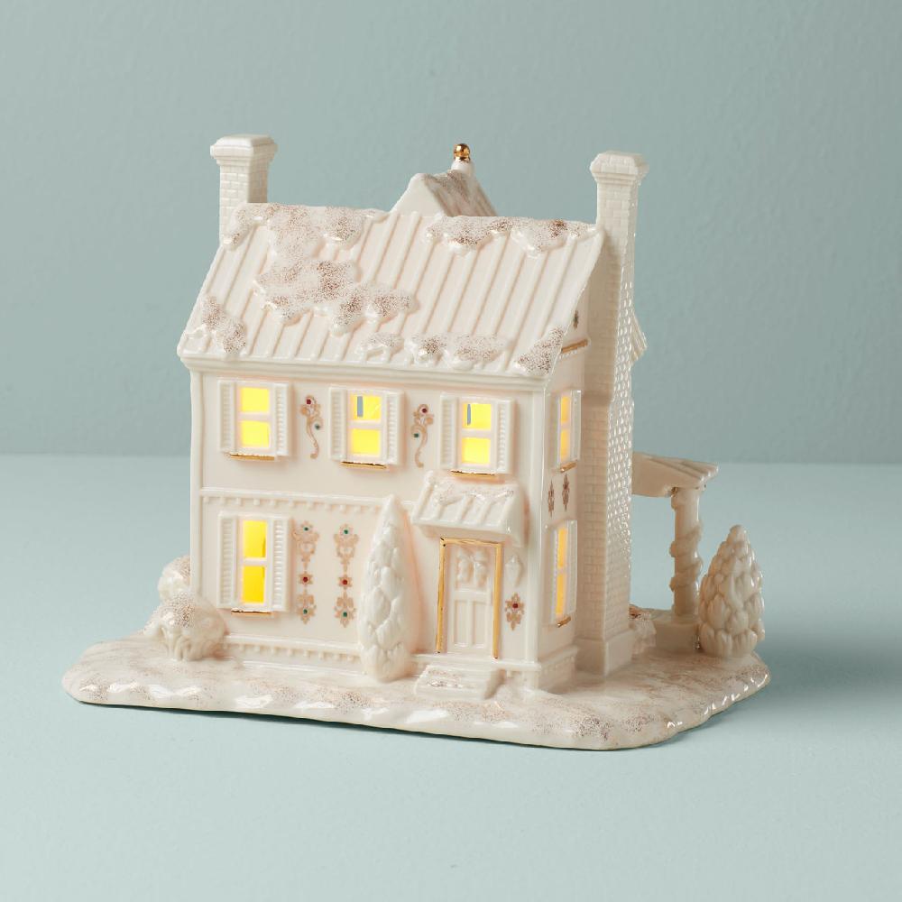 Lenox Mistletoe Park Lit Farmhouse Figurine
