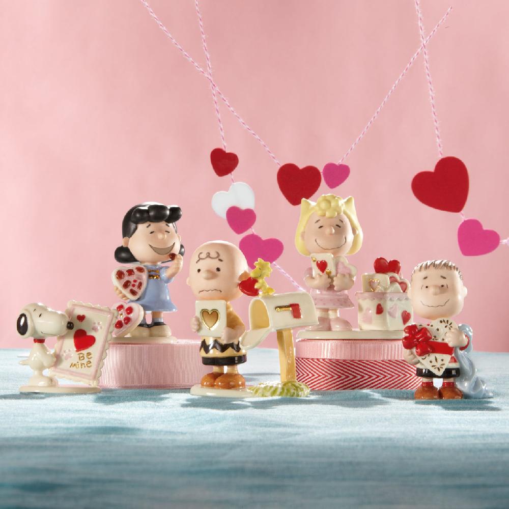 Lenox Peanuts 5-Piece Valentine's Figurine Set