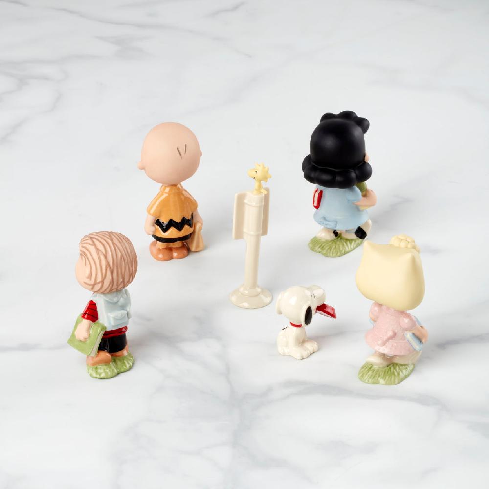 Lenox Peanuts 6-Piece Back To School Figurine Set