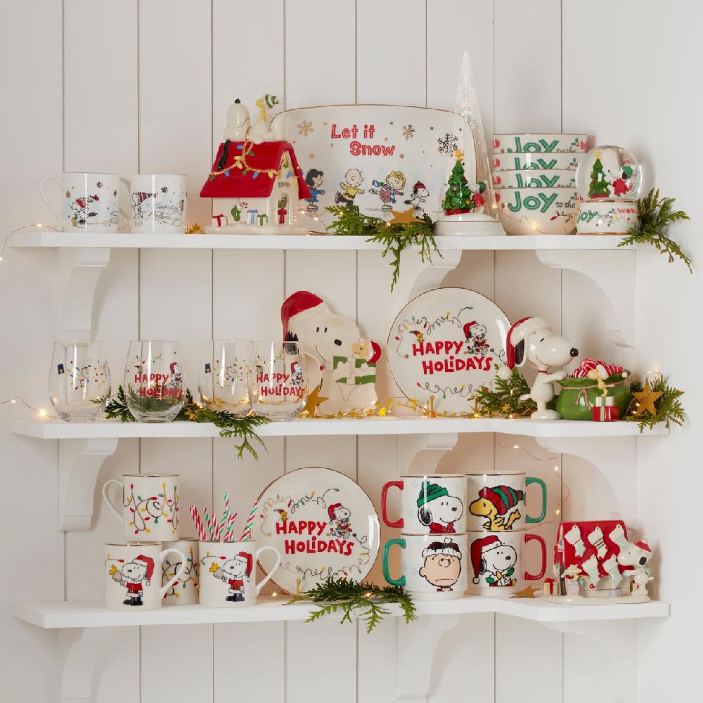 Lenox Snoopy Christmas 12-Piece Dessert Set