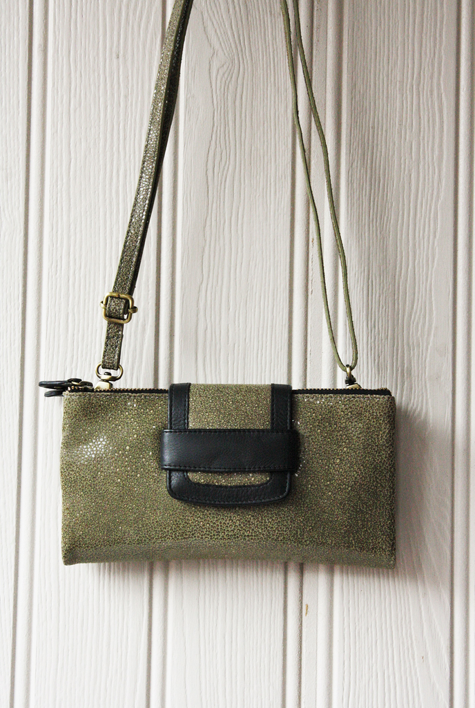Leonardo Principi Alandria Wallet & Handbag