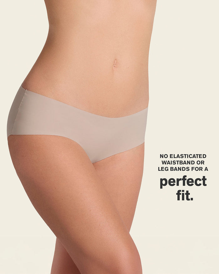 Leonisa 3-Pack No Ride-Up Seamless Hiphugger Panties