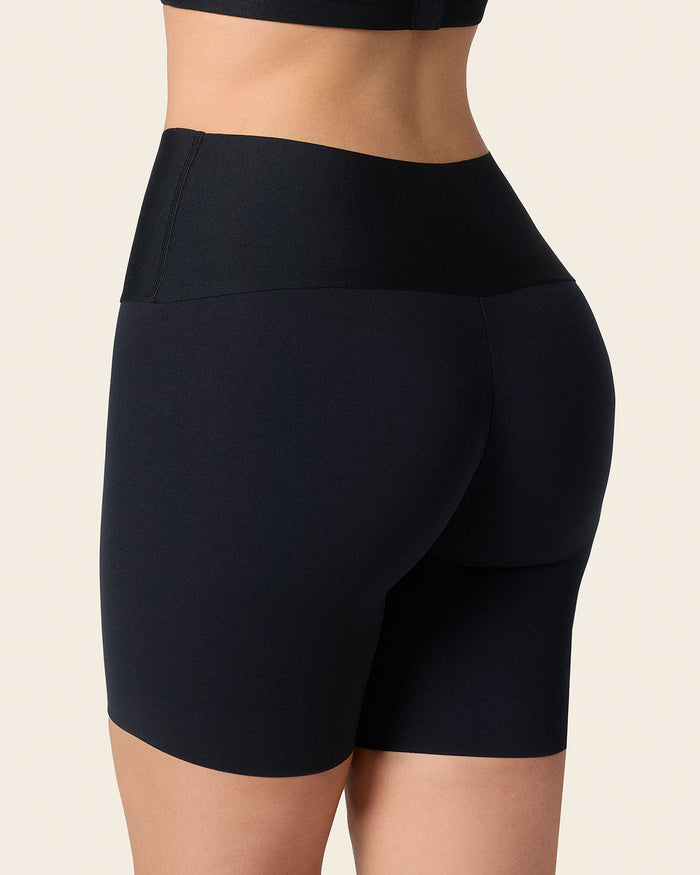 leonisa PowerStay Short + SmartShape Capri in Black