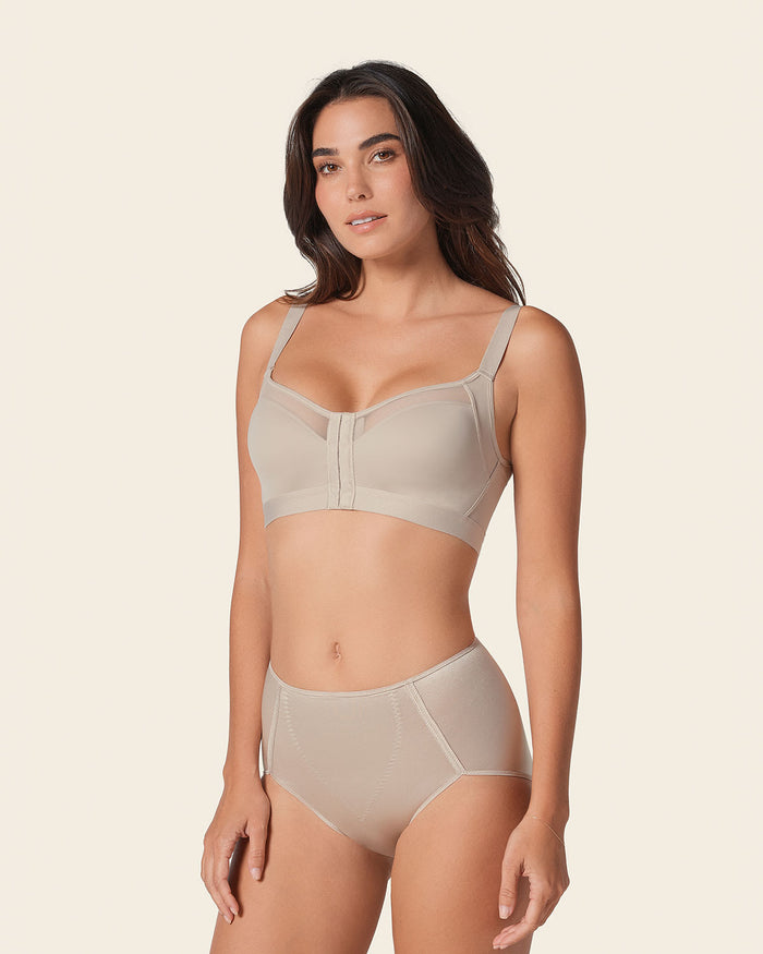 Leonisa Lightly Lined Wireless Posture Corrector Bra