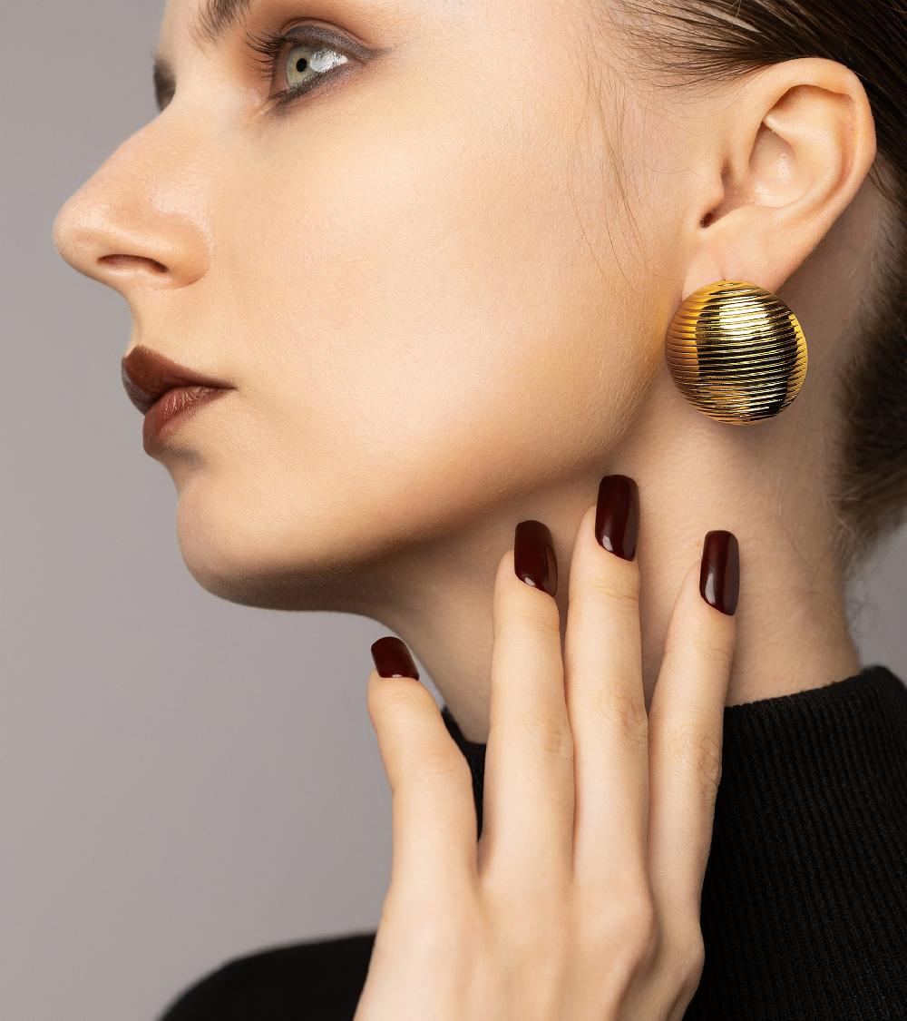 Les Basiles BOUCLES D'OREILLES GRETA En Acier 316L Plaqué Or 18 Carats