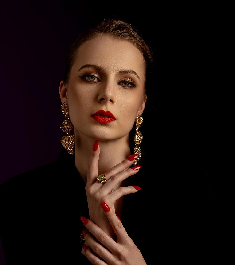 Les Basiles BOUCLES D'OREILLES NIKITA En Laiton Plaqué Or 18 Carats