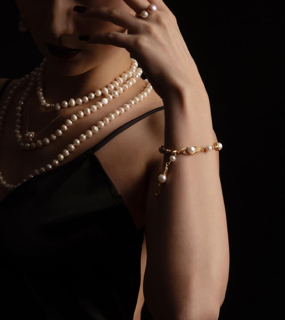 Les Basiles BRACELET PAULA En Perles Akoya Blanches Montées Sur Argent Sterling 925 Plaqué Or 18 Carats