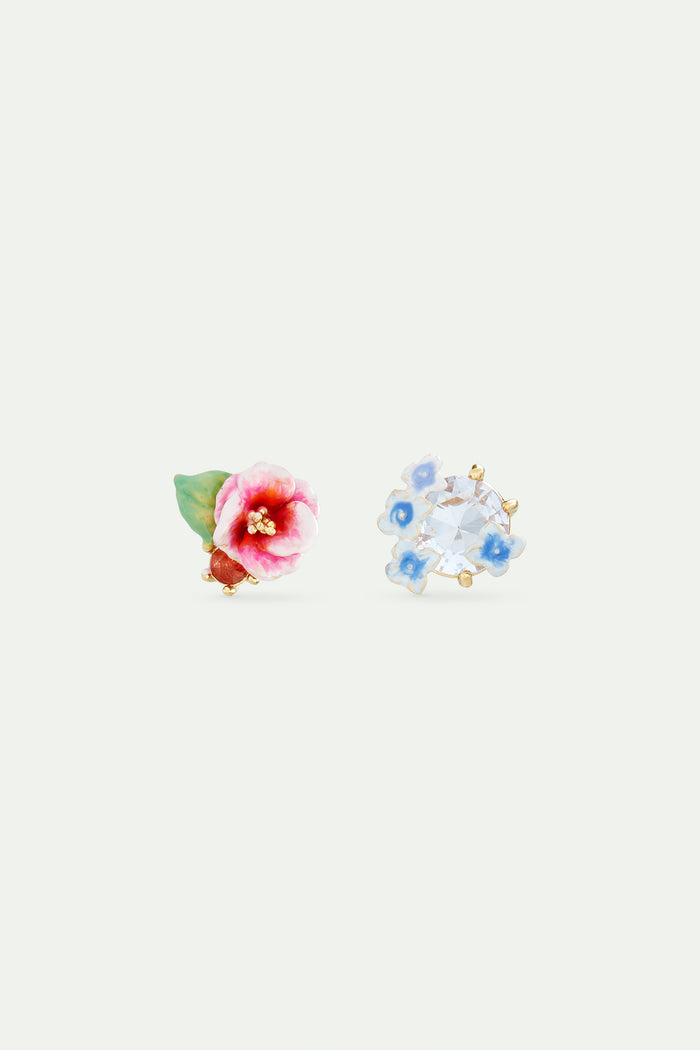 les néréides Asymmetrical Enameled Hydrangea Flower and Lavender-Colored Round Stone Post Earrings - Multicolor