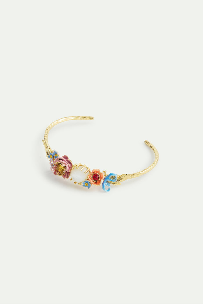 les néréides Bangle Bracelet Adorned with Pink and Blue Flower and Mother of Pearl Round Stone - S / Gold