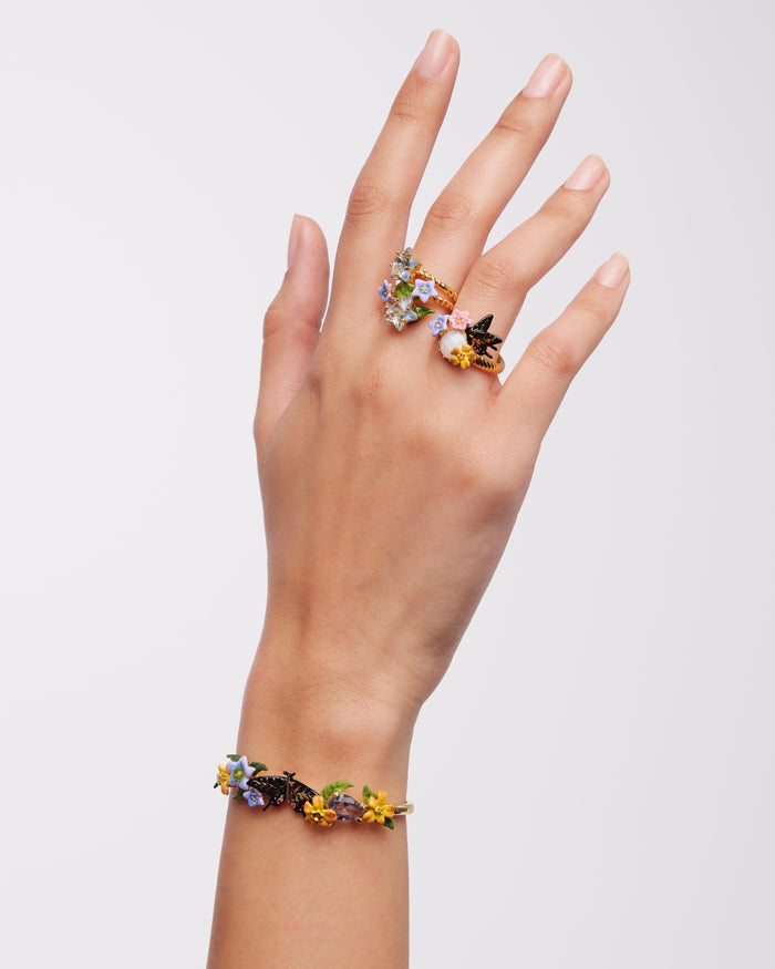 Les Néréides Butterfly 3 Colorful Jasmine Flowers And Faceted Stone Cocktail Ring - 5.5 (50 Mm) / Multicolor
