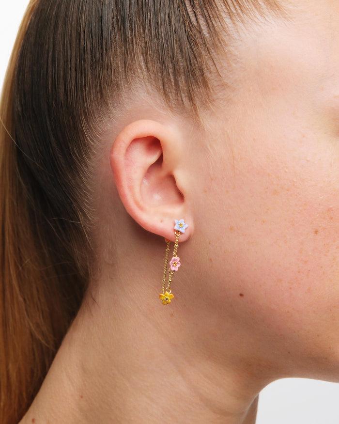 Les Néréides Dangle Post Earrings With 3 Colorful Jasmine Flowers - Multicolor