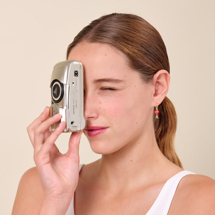 Les Néréides Eiffel Tower And Red Heart Post Hoop Earrings - Multicolor