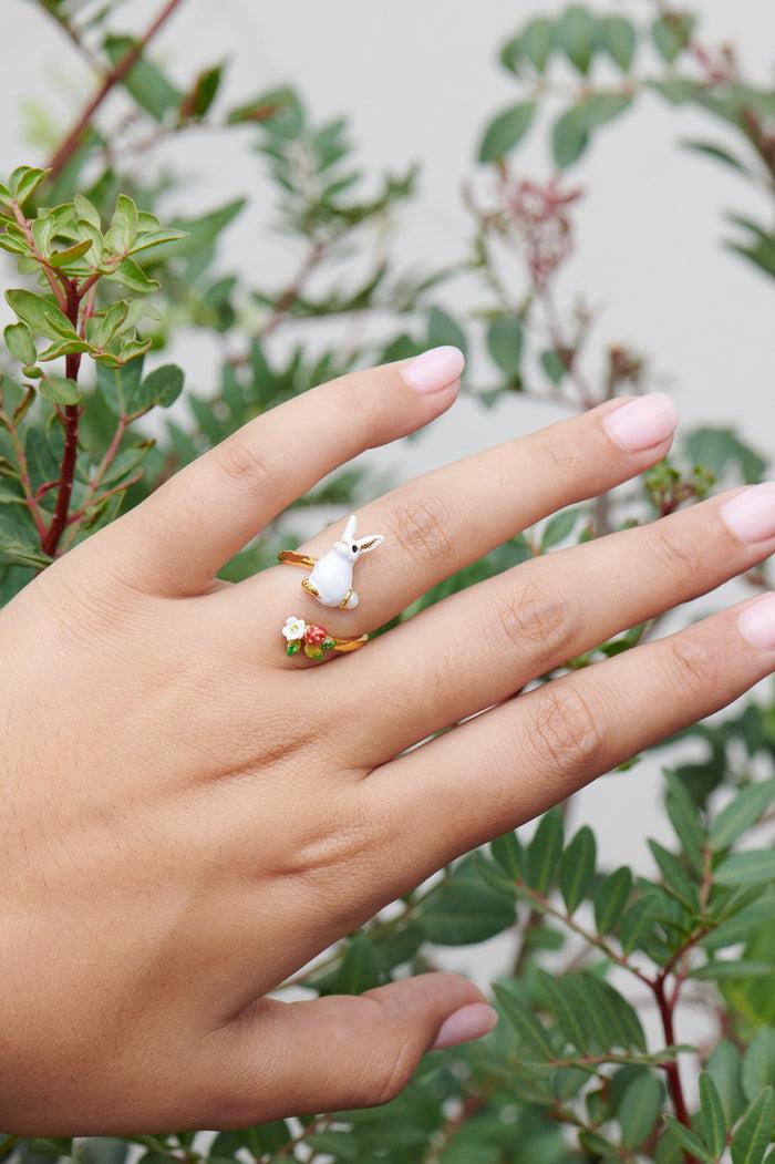 Les Néréides Enchanted Encounter Bunny And White Flower Adjustable Ring - White