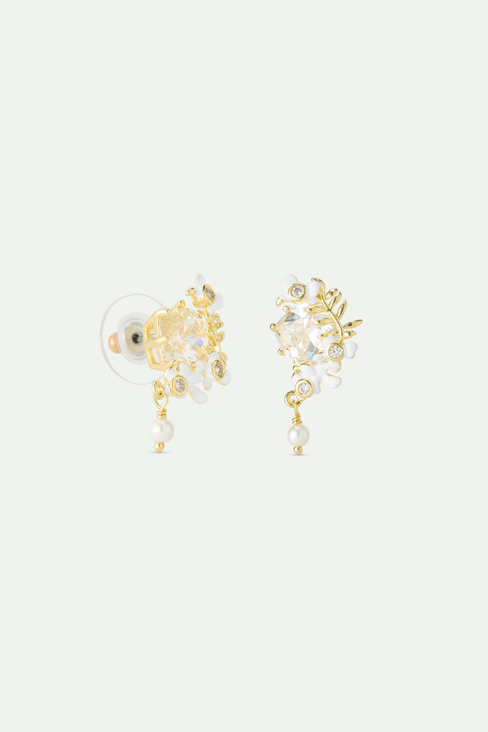 Les Néréides Faceted Stone Post Earrings With Clematis Flower And Japanese Kerria Golden Laurel White Wisteria And Cultured Pearl - White