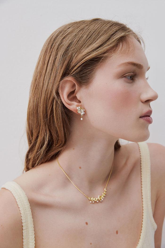 Les Néréides Faceted Stone Post Earrings With Clematis Flower And Japanese Kerria Golden Laurel White Wisteria And Cultured Pearl - White