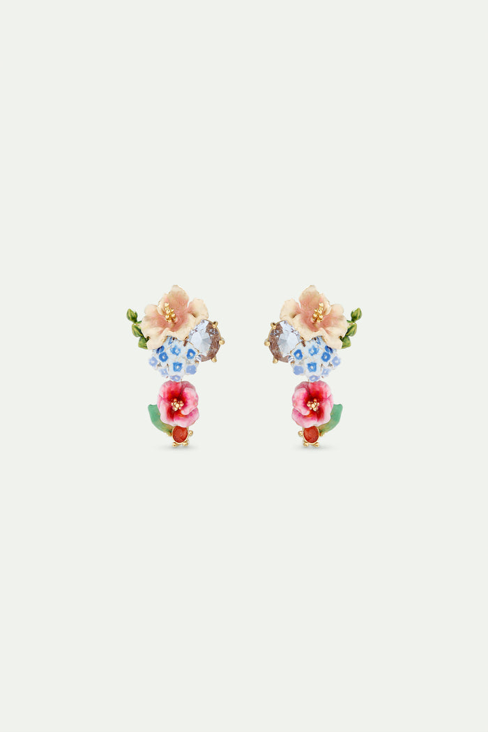 les néréides Faceted Stone Post Earrings with Hydrangea and Lavender Flowers - Multicolor