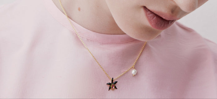 Les Néréides Fine Black Orchid Necklace With Pink Faceted Crystal And Cultured Pearl - Black