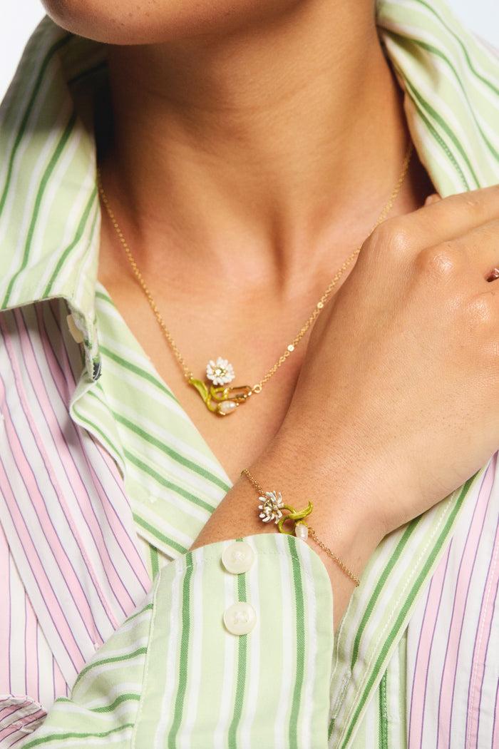 Les Néréides Fine Necklace With White And Green Daisy Mother Of Pearl Bead And Carabiner - Multicolor