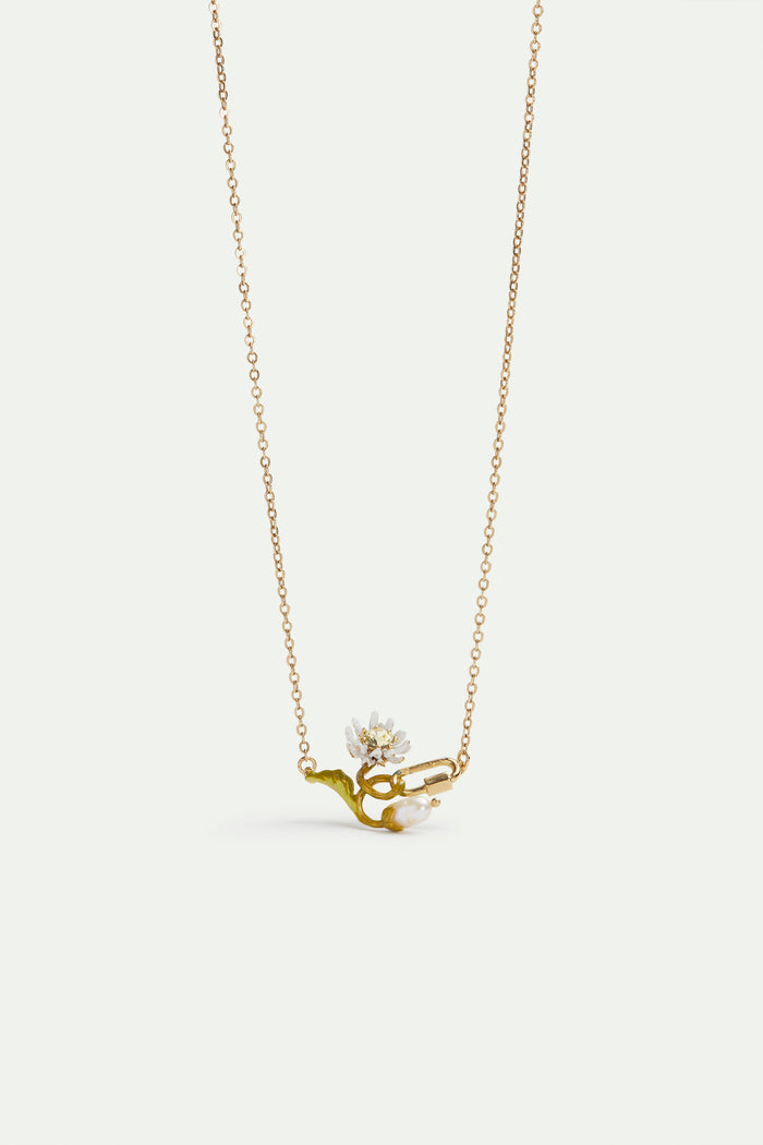 les néréides Fine Necklace with White and Green Daisy Mother of Pearl Bead and Carabiner - Multicolor