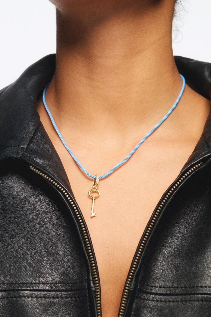 Les Néréides Golden Key Pendant - Mystery And Freedom - Gold